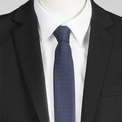 CORBATA SIN NUDO DE PALA ESTRECHA PUNTOS